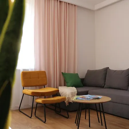 żabie Oczko Apartament *